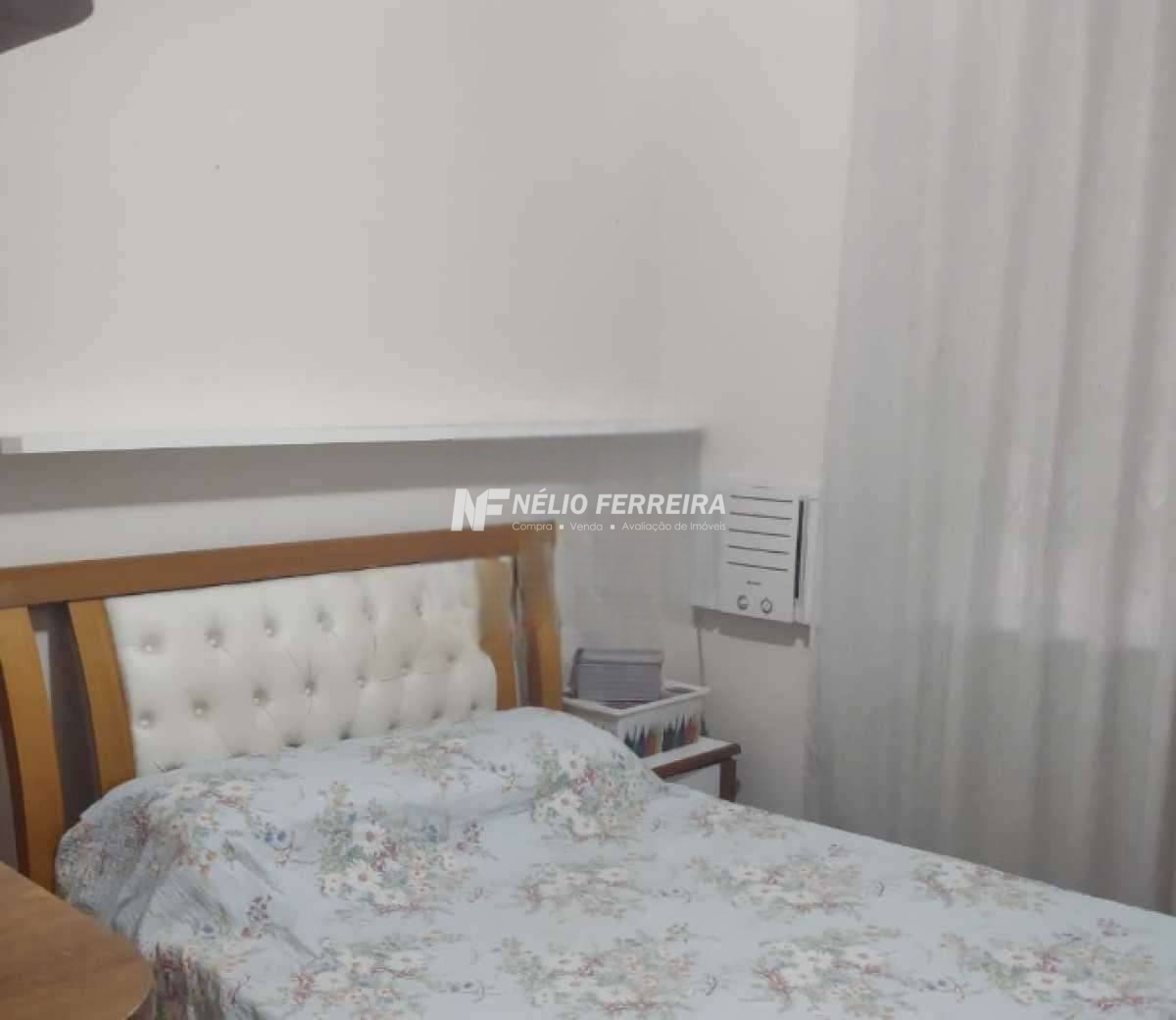 CA710906-Photoroom