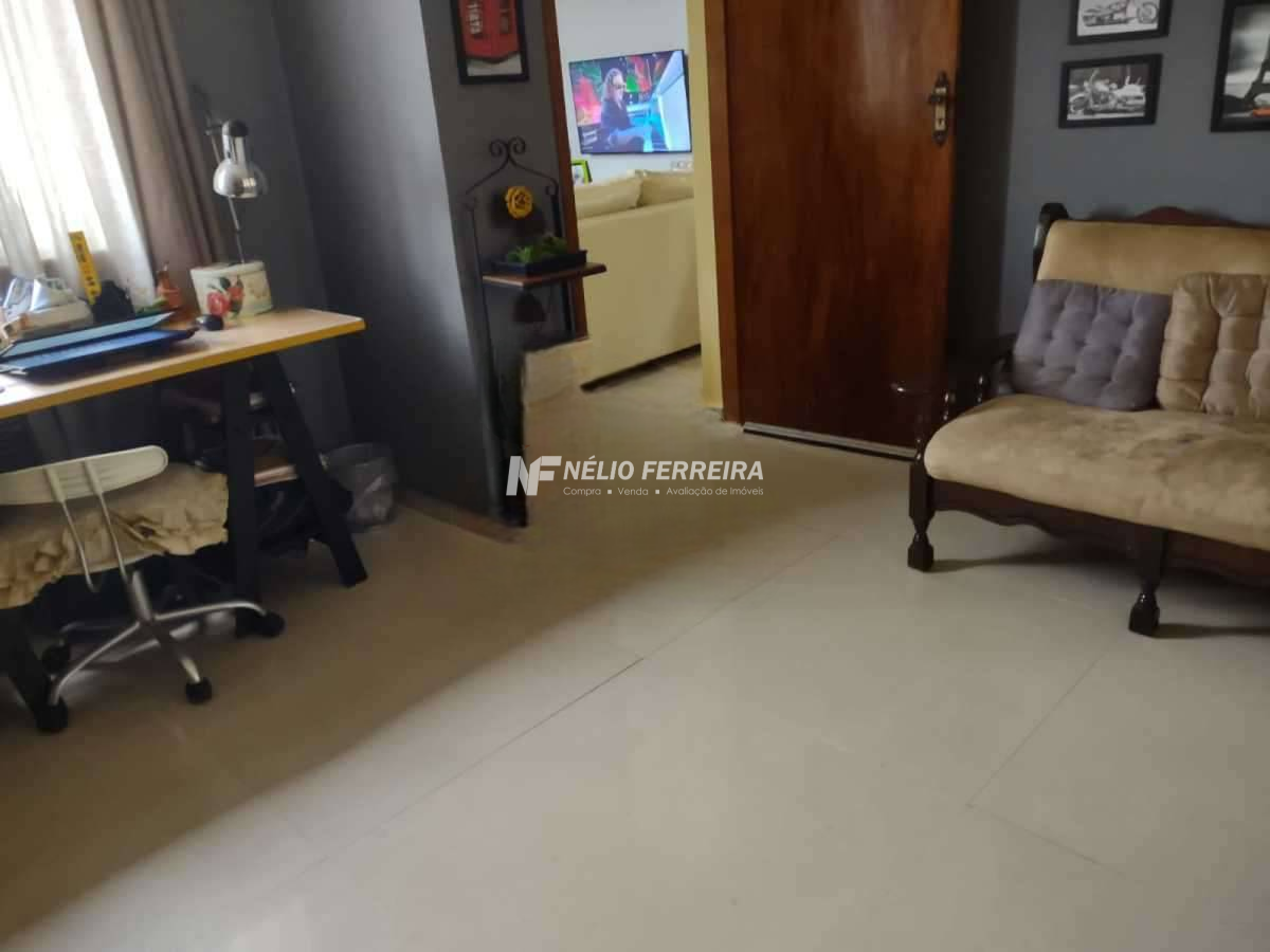 CA710910-Photoroom