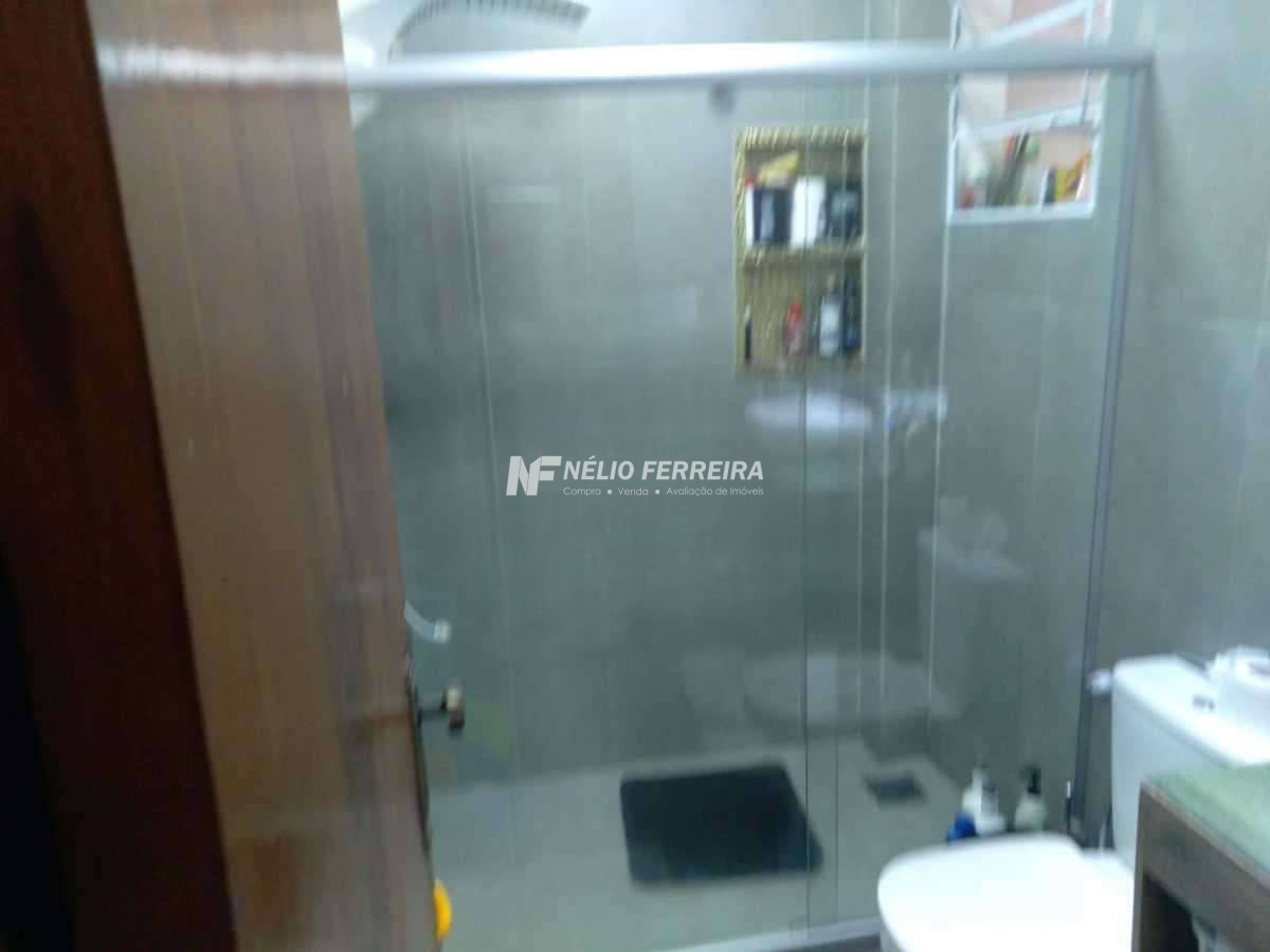 CA710916-Photoroom